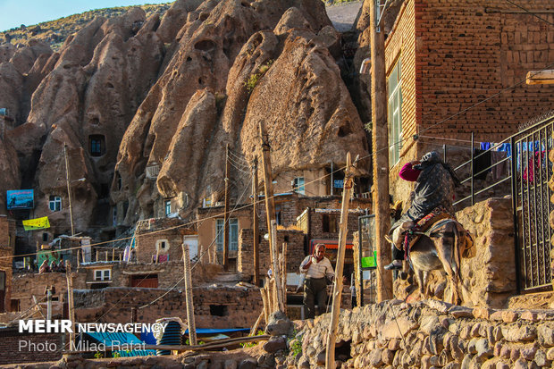 Kandovan, a terrific rocky village