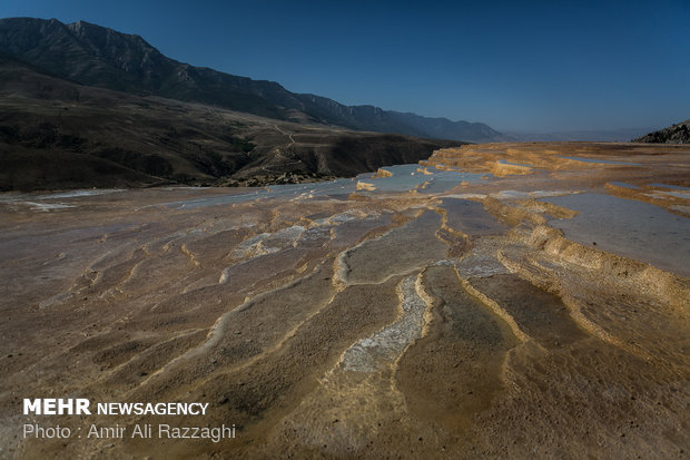 Badab Soort spring blanketed by drought 