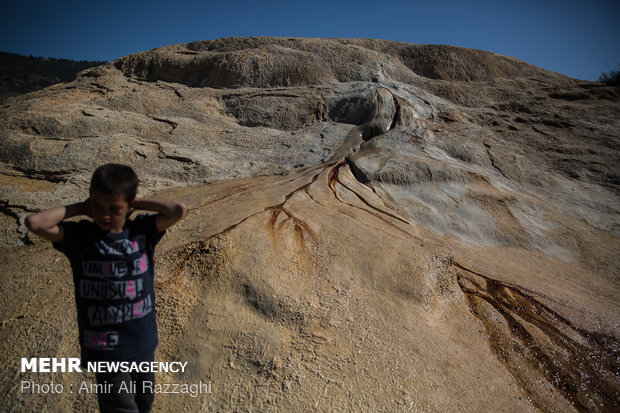 Badab Soort spring blanketed by drought 