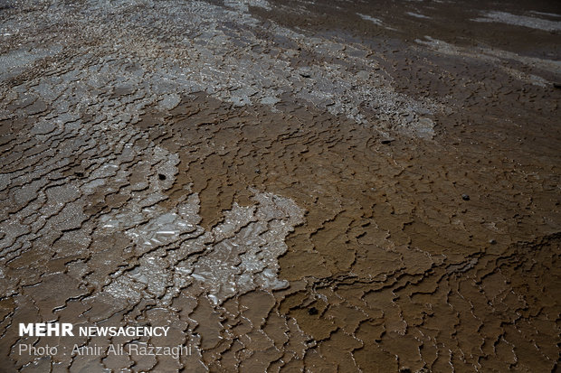 Badab Soort spring blanketed by drought 