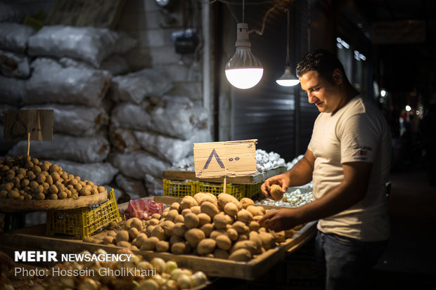 Historic bazaar of Qazvin still full of life