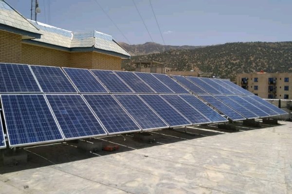 کرمان پایتخت انرژی تجدیدپذیر/ ساخت نیروگاههای خورشیدی ادامه دارد
