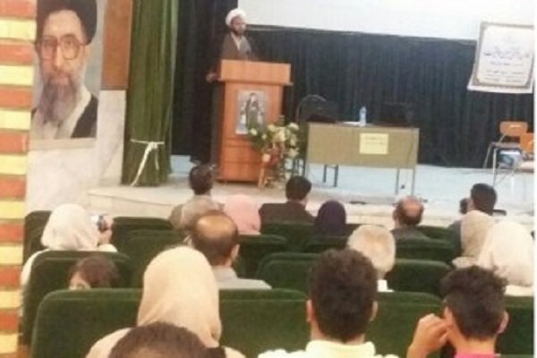 آموزش سبک زندگی اسلامی عامل جلوگیری از تهاجم فرهنگی در جامعه است