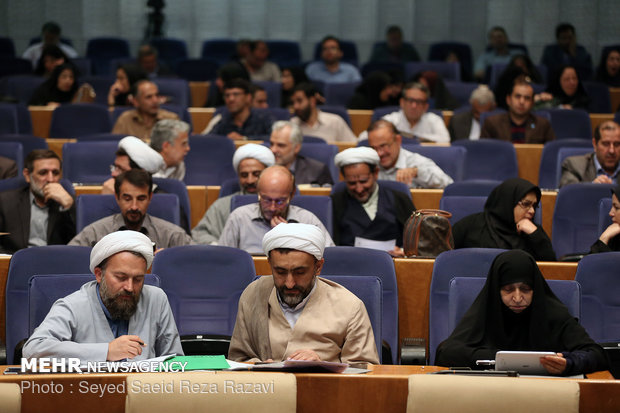 اولین همایش ملی مواجهه با آسیب های اجتماعی از دیدگاه اسلام 