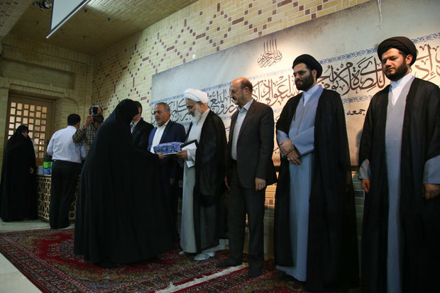 ۵۱ تن از برگزیدگان آزمون قرآنی کشوری در قزوین تجلیل شدند