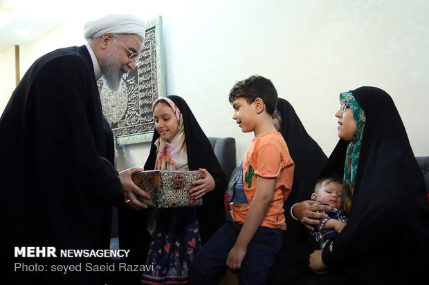 Ruhani'den gazi ailesine beklenmedik ziyaret