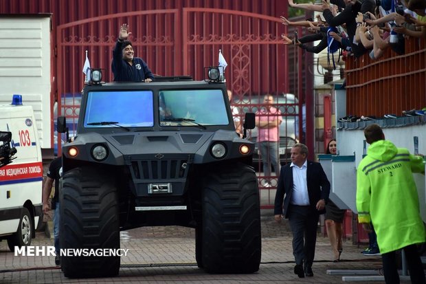  Futbol efsanesi Maradona, Belarus’ta anlaştı