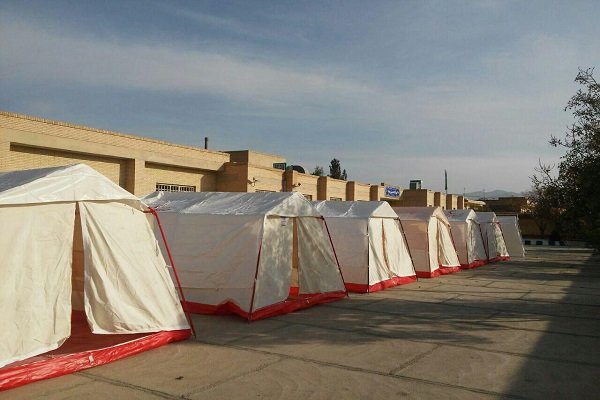 برپایی ۴۵ چادر برای زلزله زدگان بشرویه ای / وقوع دو پس لرزه
