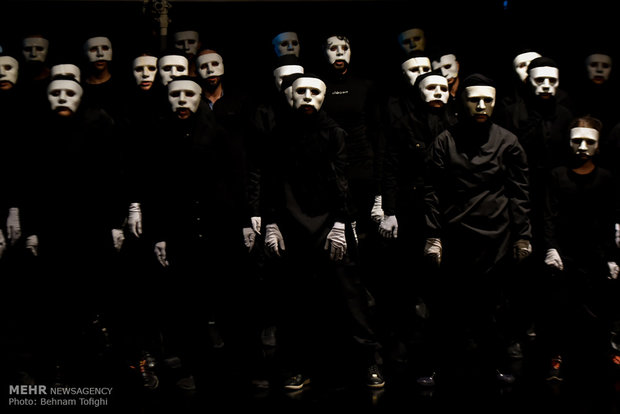 نمایش «آنکه گفت آری، آنکه گفت نه» 