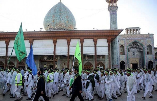 بیش از ۵هزار زائر  وارد شیراز شدند/برگزاری گردهمایی«کوچ عاشقانه»