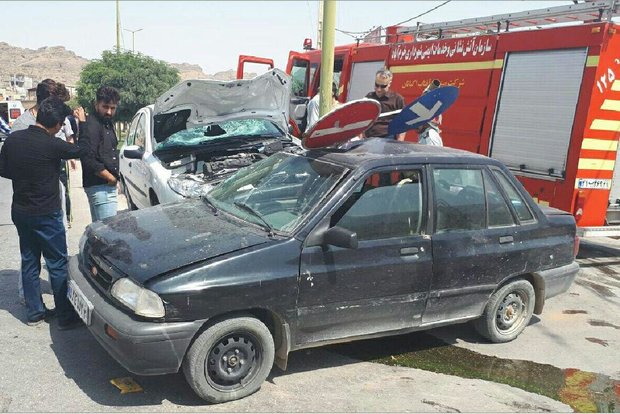 پنج نفر  در حادثه واژگونی پراید در مسیر یاسوج به شیراز مصدوم شدند
