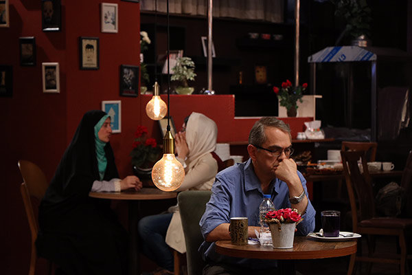 «بدون توقف» از امشب به شبکه سه می آید/ تفاوت های ایران و غرب