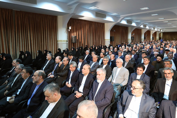 Leader addresses the annual gathering of Iranian diplomats