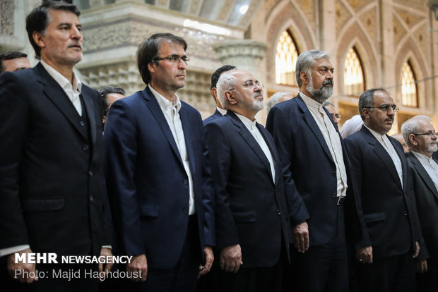 FM staff, Iran ambs. renews allegiance to ideals of Imam Khomeini