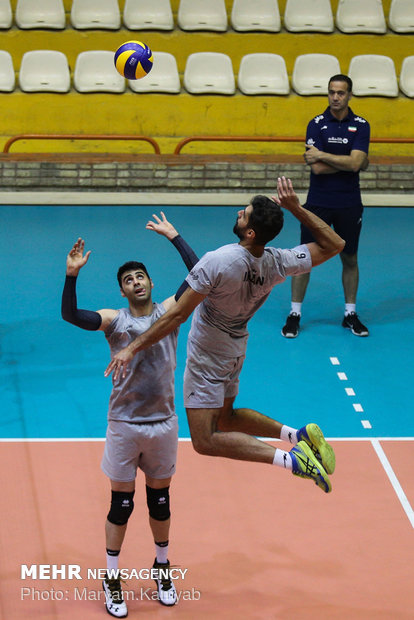 National Iranian volleyball team training session