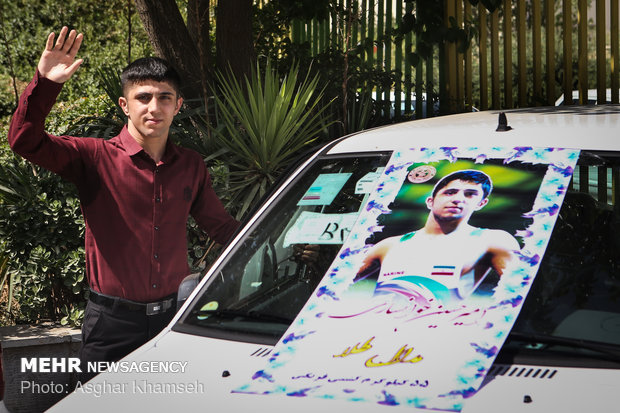 Iranian young wrestlers honored in Tehran