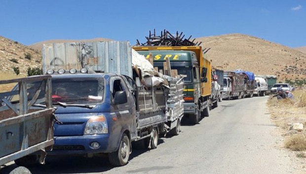 Hundreds of displaced Syrians in Lebanon return home