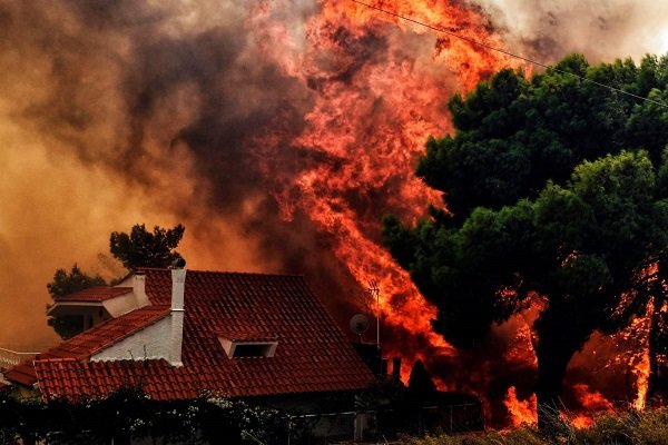 VIDEO: Wildfire claims 50 lives in Greece