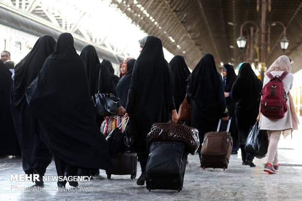 مسافران قطار تهران مشهد