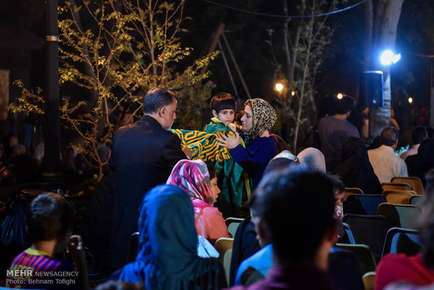 جشن مردمی شب میلاد امام رضا (ع) در پارک شهر