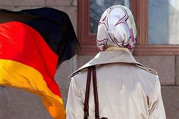 تبعیض علیه زنان محجبه در جامعه آلمان