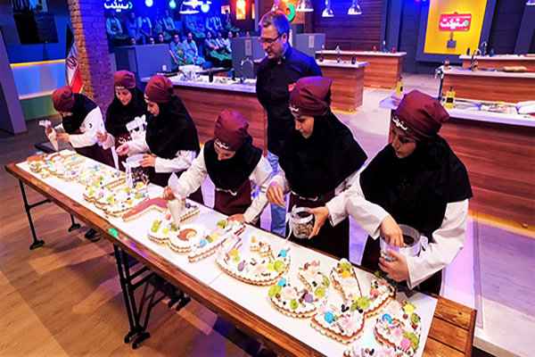 پخت کیک ۶ متری در مسابقه «دستپخت»