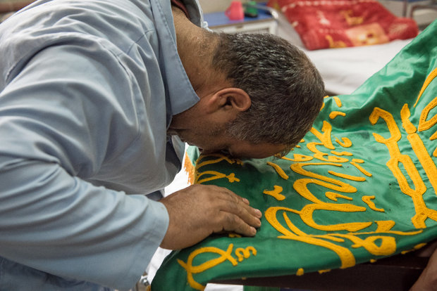 کاروان زیر سایه خورشید در شیراز