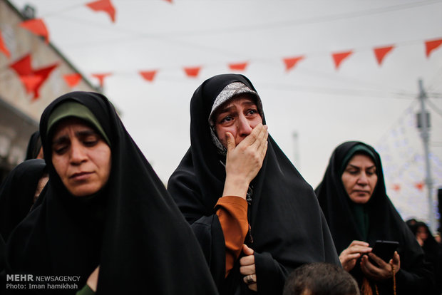 استقبال از دو شهید گمنام عملیات رمضان با حضور خادمان حرم رضوی در همدان