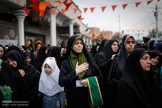 استقبال از دو شهید گمنام عملیات رمضان با حضور خادمان حرم رضوی در همدان