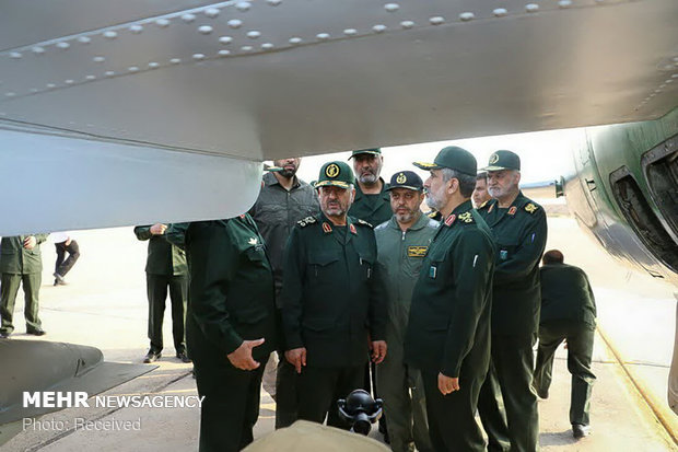 إزاحة الستار عن مقاتلات سوخوي 22 متطورة تابعة للحرس الثوري 