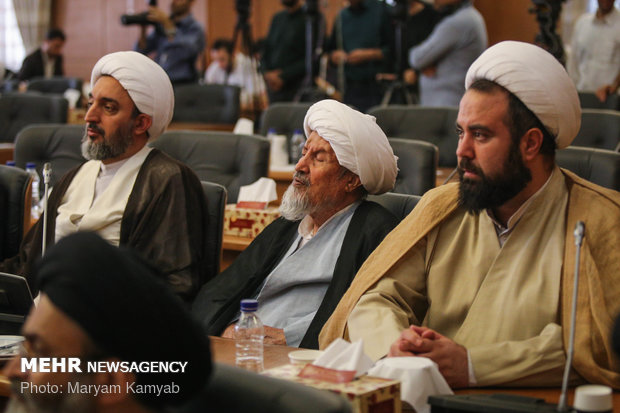 نشست مشترک هیات رئیسه مجلس خبرگان با کمیسیون ها