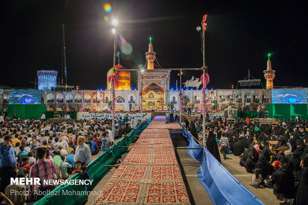 جشن مردمی زیر سایه خورشید با حضور خادمین رضوی در یزد