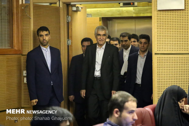اولین نشست خبری شهردار تهران