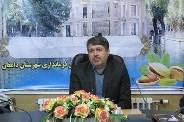 دامغانی‌ها ۶ تن آرد برای پخت نان به ستاد اربعین اهدا کردند