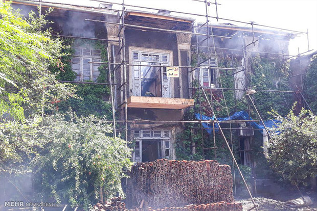 Fire consume historic house in northern Iran