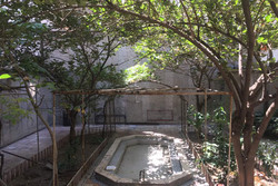 ماجرای توقف مرمت خانه فروغ