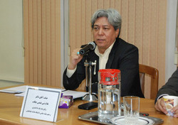 Sanctions violate Tehran-Washington treaties: lawyer