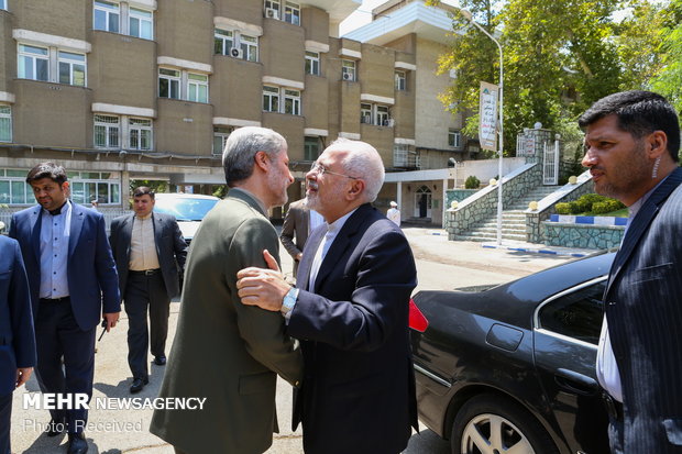 FM Zarif at Ministry of Defense