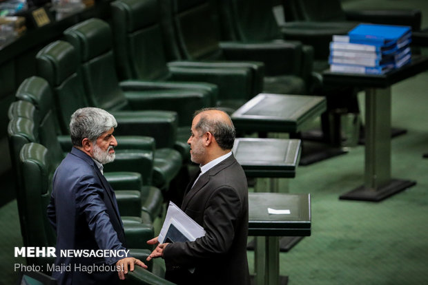 Iranian parliament holds open session on Tues.