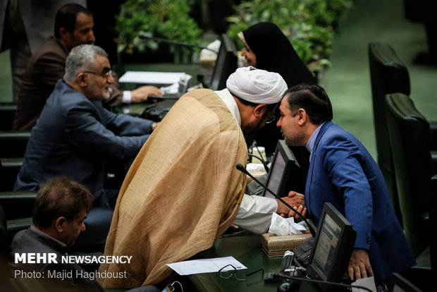 Iranian parliament holds open session on Tues.