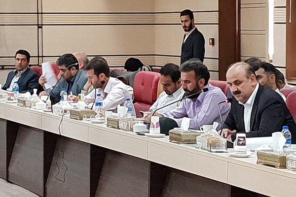 تمام قد در خدمت شهدا و برگزاری کنگره سه هزار شهید استان هستیم 
