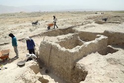 Ancient mosque unearthed in southwest Iran