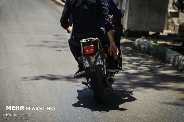 مرگ دلخراش موتورسوار در خیابان جمهوری 