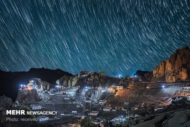 زیبایی آسمان شب در تبت‎