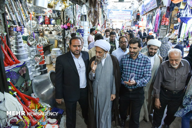 حضور امام جمعه شیراز در جمع کسبه بازار وکیل شیراز