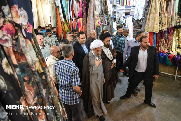 حضور امام جمعه شیراز در جمع کسبه بازار وکیل شیراز