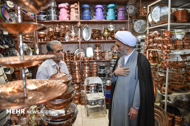 حضور امام جمعه شیراز در جمع کسبه بازار وکیل شیراز