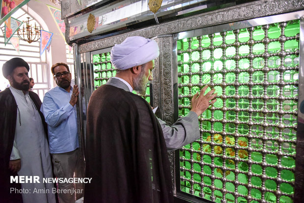 حضور امام جمعه شیراز در جمع کسبه بازار وکیل شیراز