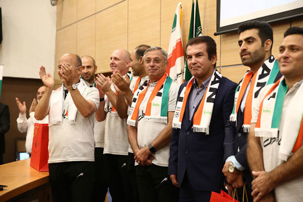 انتخاب ۲۰ بازیکن نهایی سخت بود/ درهای تیم امید به روی همه باز است