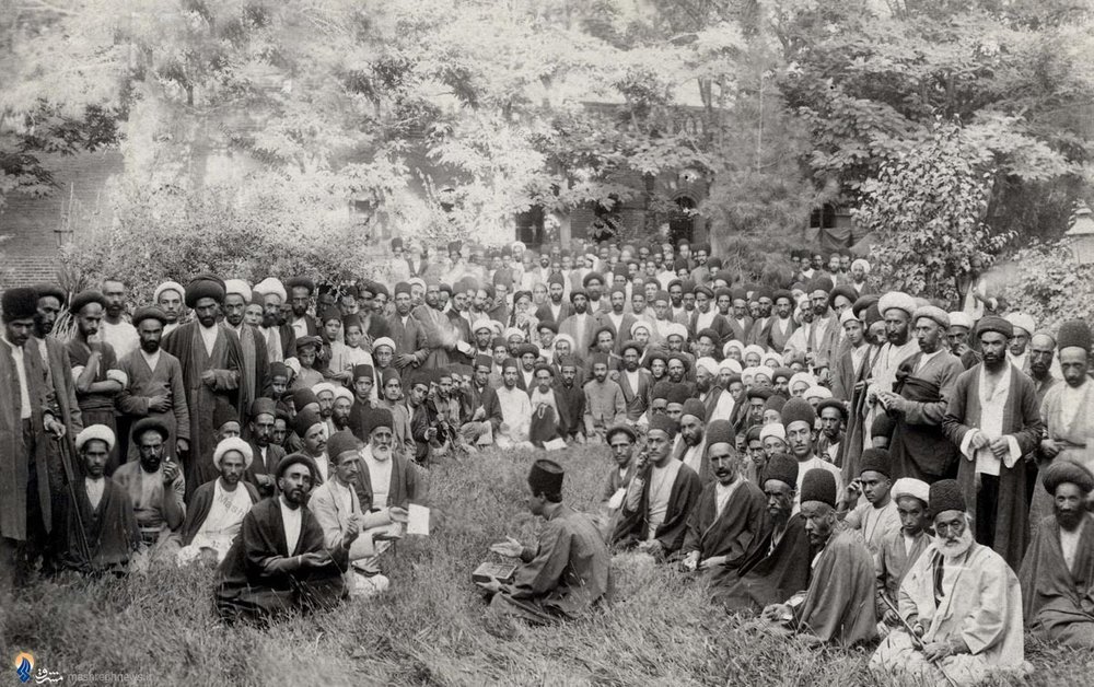 This photo shows a group of revolutionaries of the Constitutional Revolution.